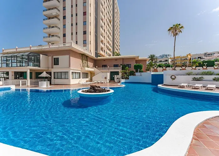 South Paradise Apartman *
